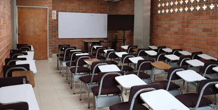 Aula educativa estándar 2 1